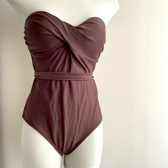 ❤️2/$25..AGUA DOCE SWIMSUIT❤️ - Picture 1 of 4